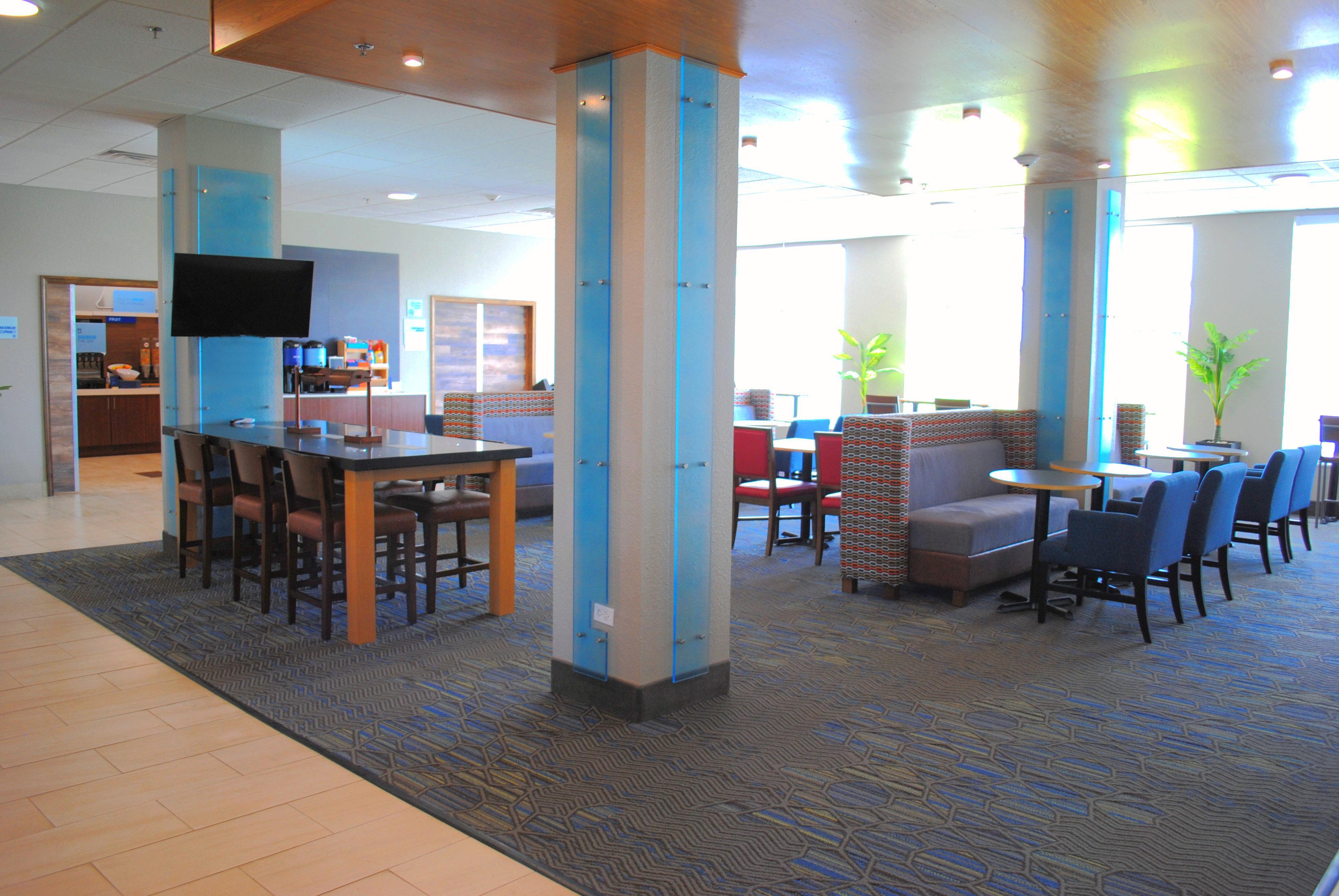 Holiday Inn Express & Suites - Columbia City By Ihg Zewnętrze zdjęcie